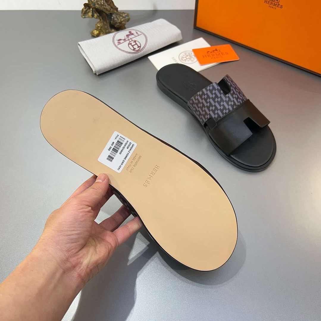 Chinelo Hermes Izmir 8