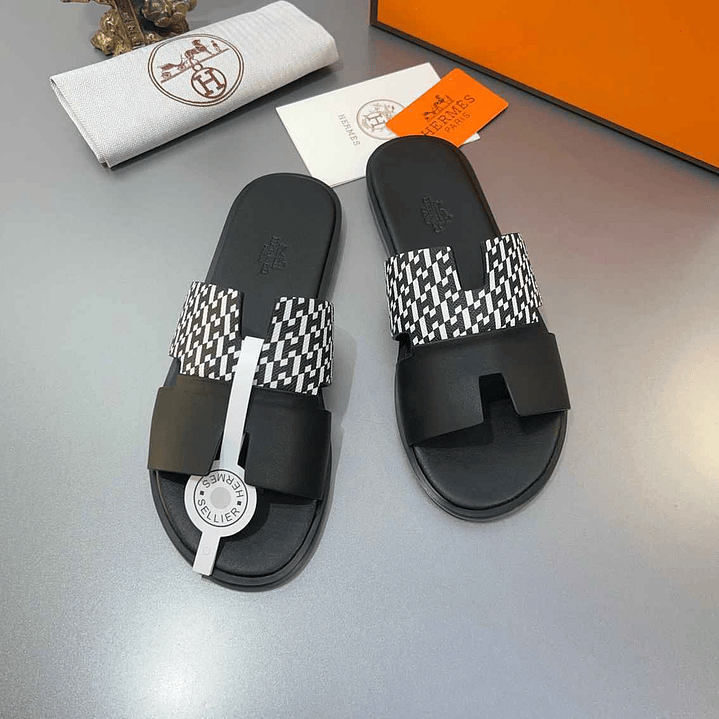 Chinelo Hermes Izmir 5