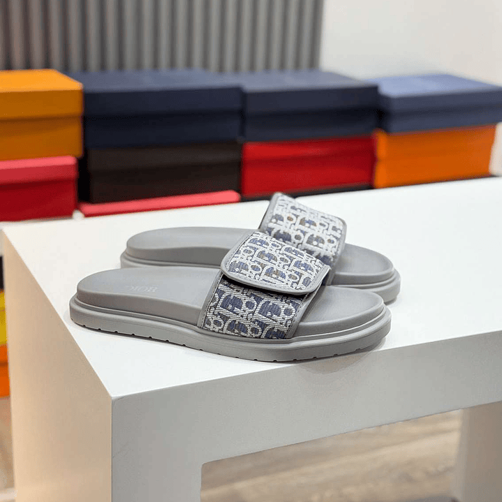 Chinelo Dior Slippers 3