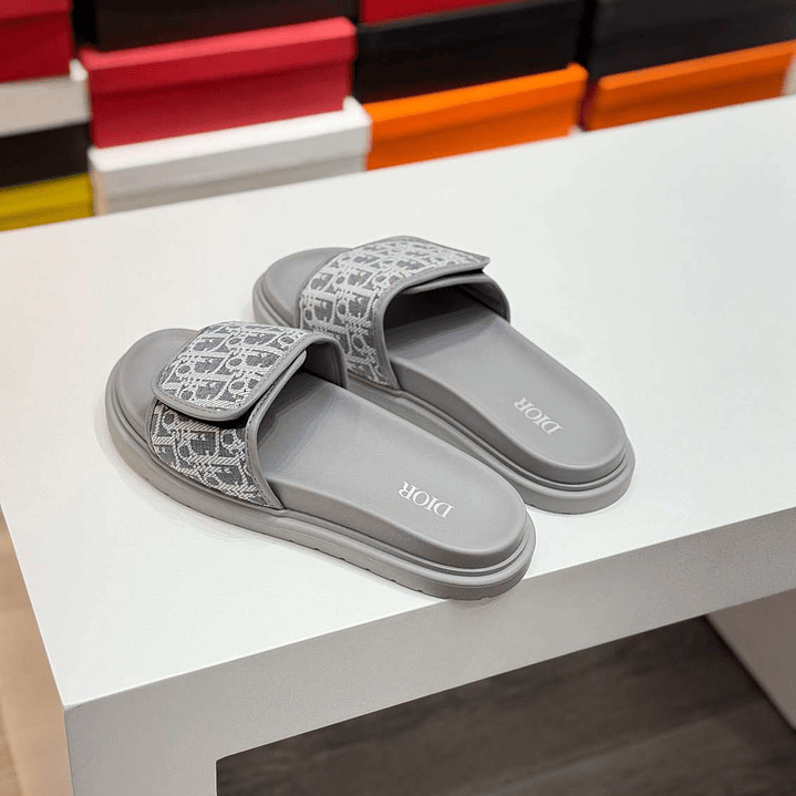 Chinelo Dior Slippers 5