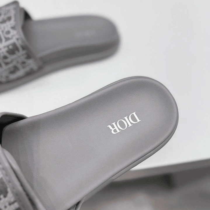 Chinelo Dior Slippers 7
