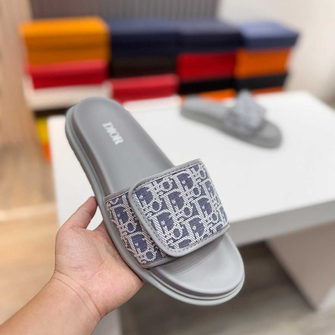 Chinelo Dior Slippers 1