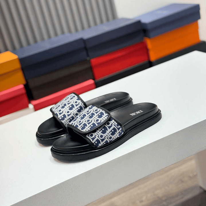 Chinelo Dior Slippers 2