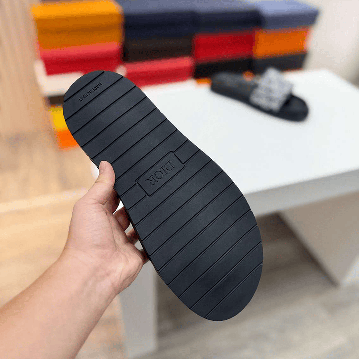 Chinelo Dior Slippers 9