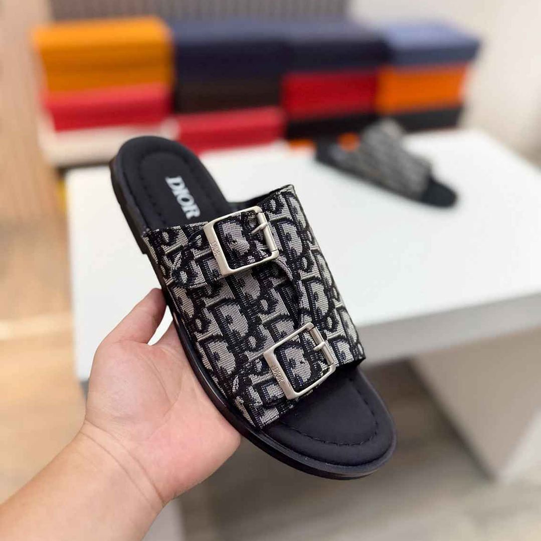 Chinelo Dior Slippers 1
