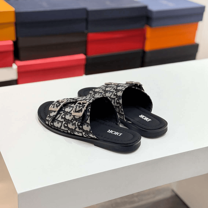 Chinelo Dior Slippers 6