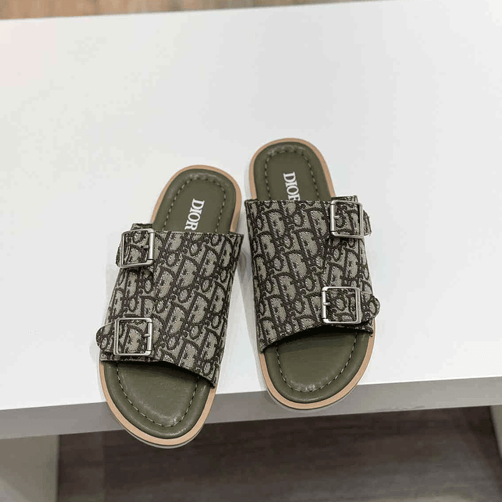 Chinelo Dior Slippers 2