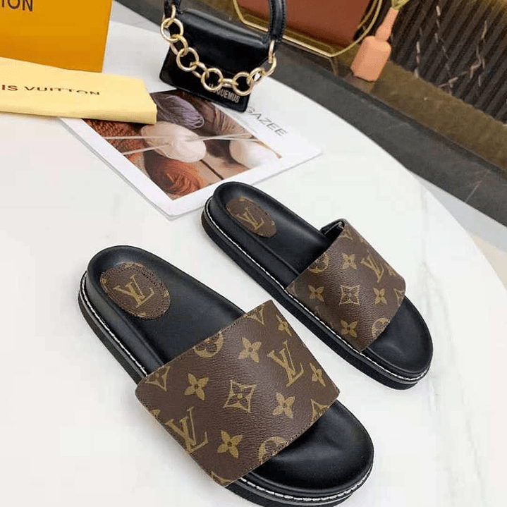 Chinelo Louis Vuitton  1