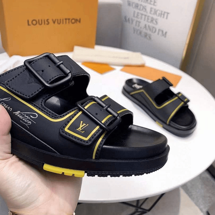 Chinelo Louis Vuitton  3