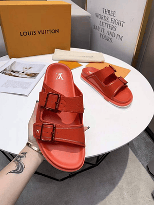 Chinelo Louis Vuitton 