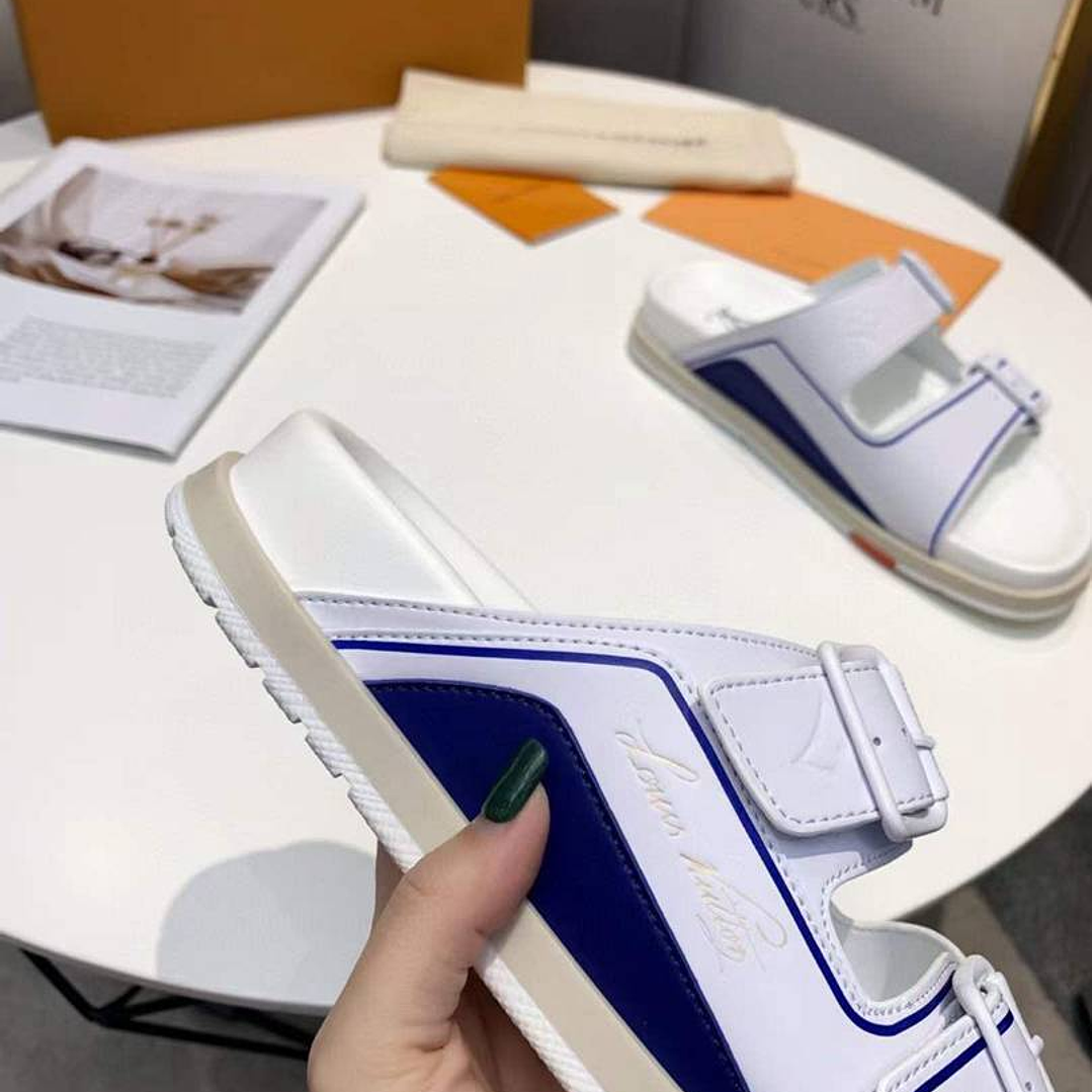 Chinelo Louis Vuitton  2