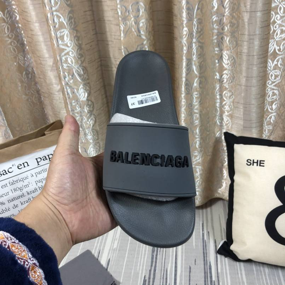 Chinelo Balenciaga  6