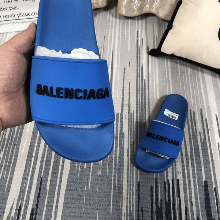 Chinelo Balenciaga  5