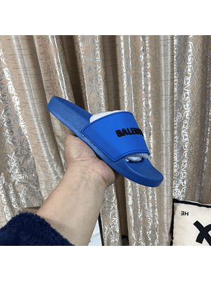 Chinelo Balenciaga 