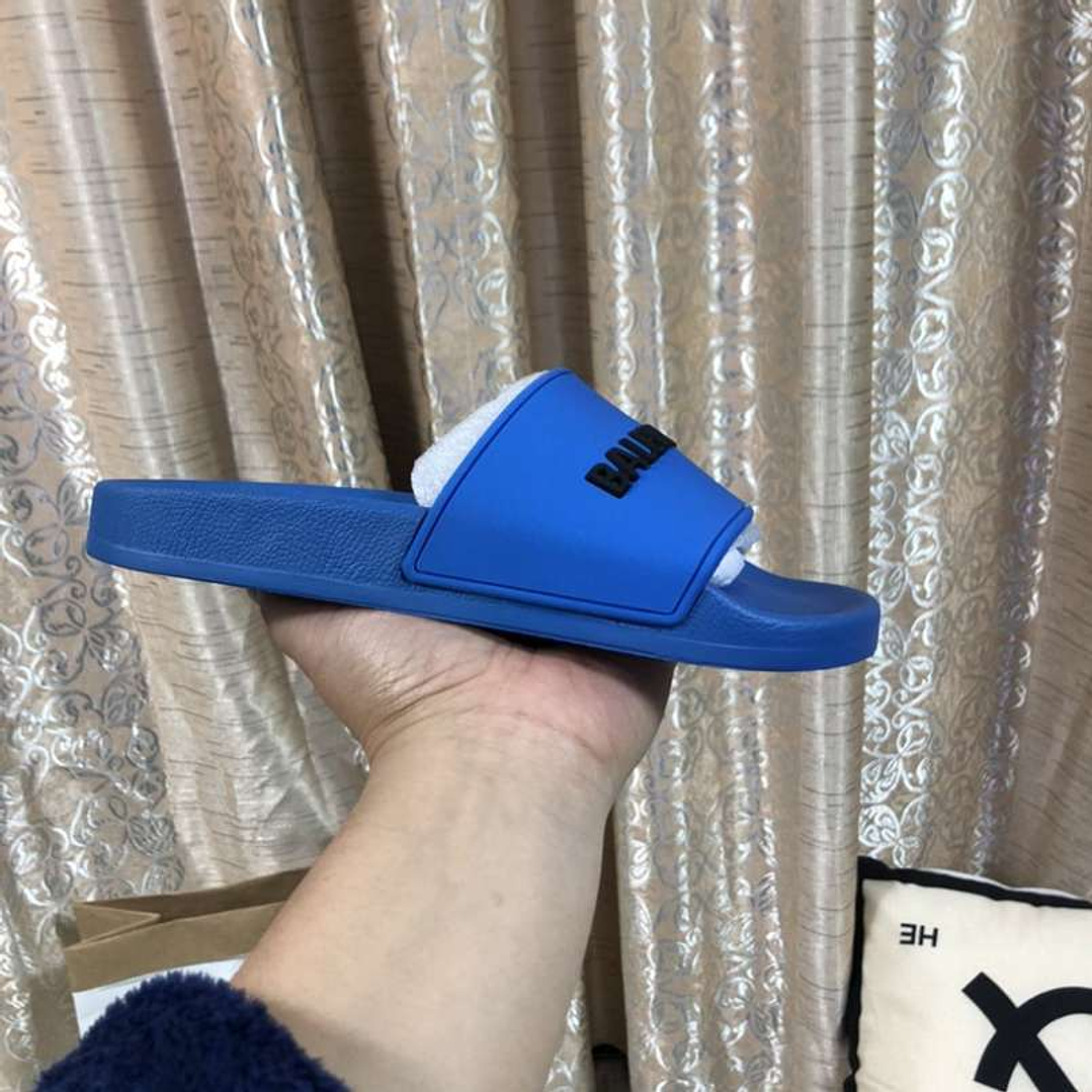 Chinelo Balenciaga  2