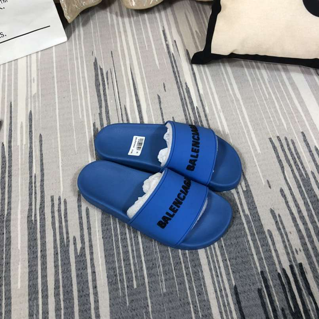 Chinelo Balenciaga  7