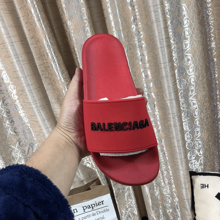 Chinelo Balenciaga  4