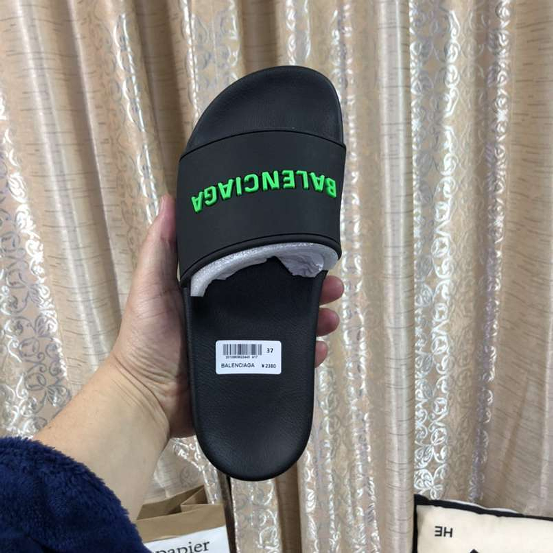 Chinelo Balenciaga  2