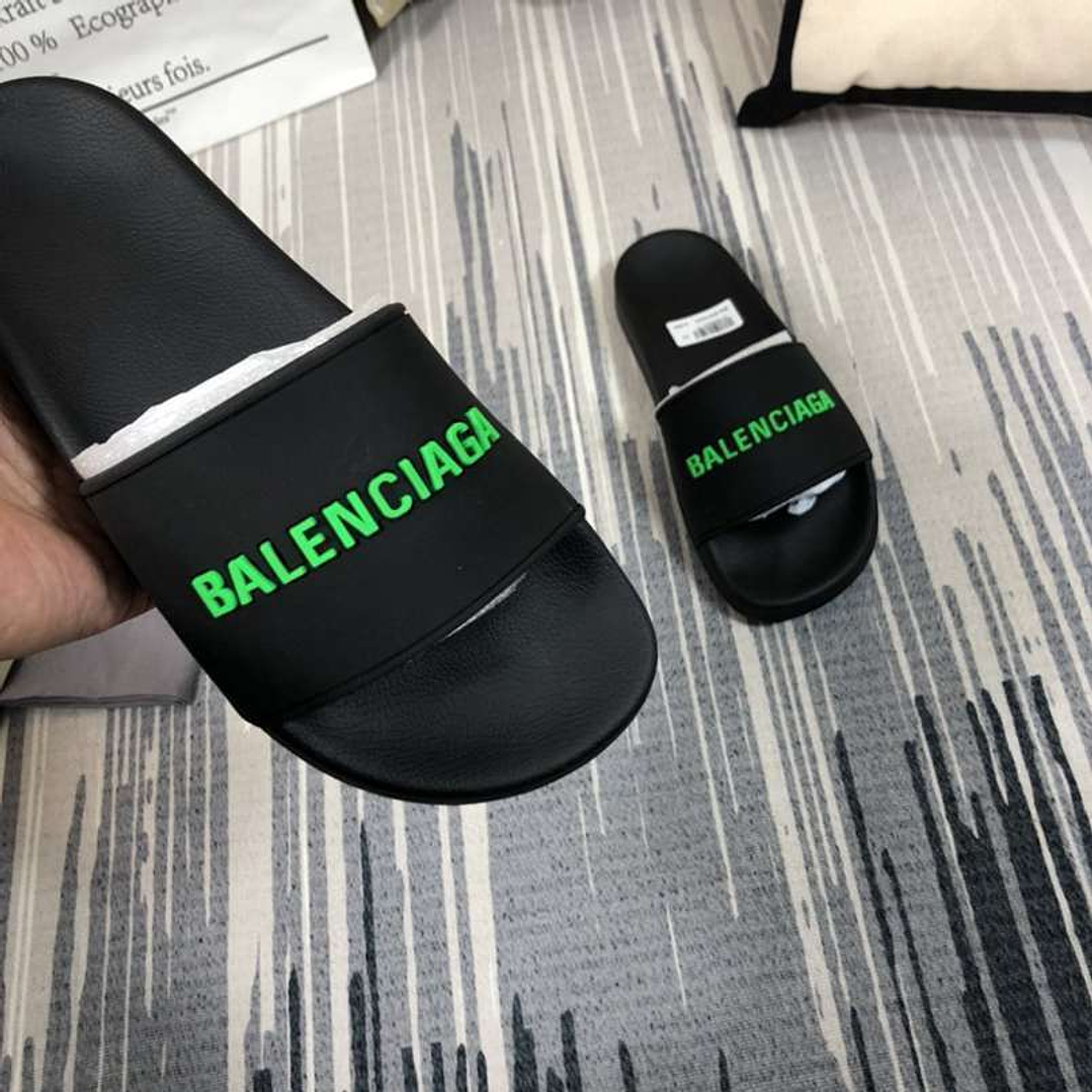 Chinelo Balenciaga  3