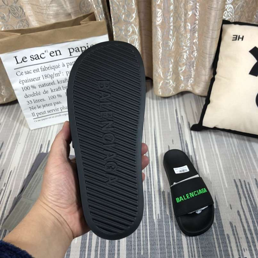 Chinelo Balenciaga  6