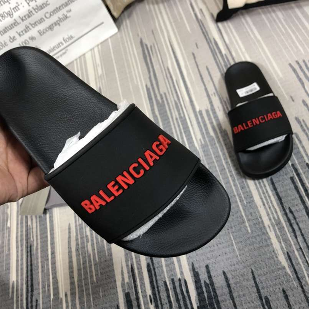 Chinelo Balenciaga  3