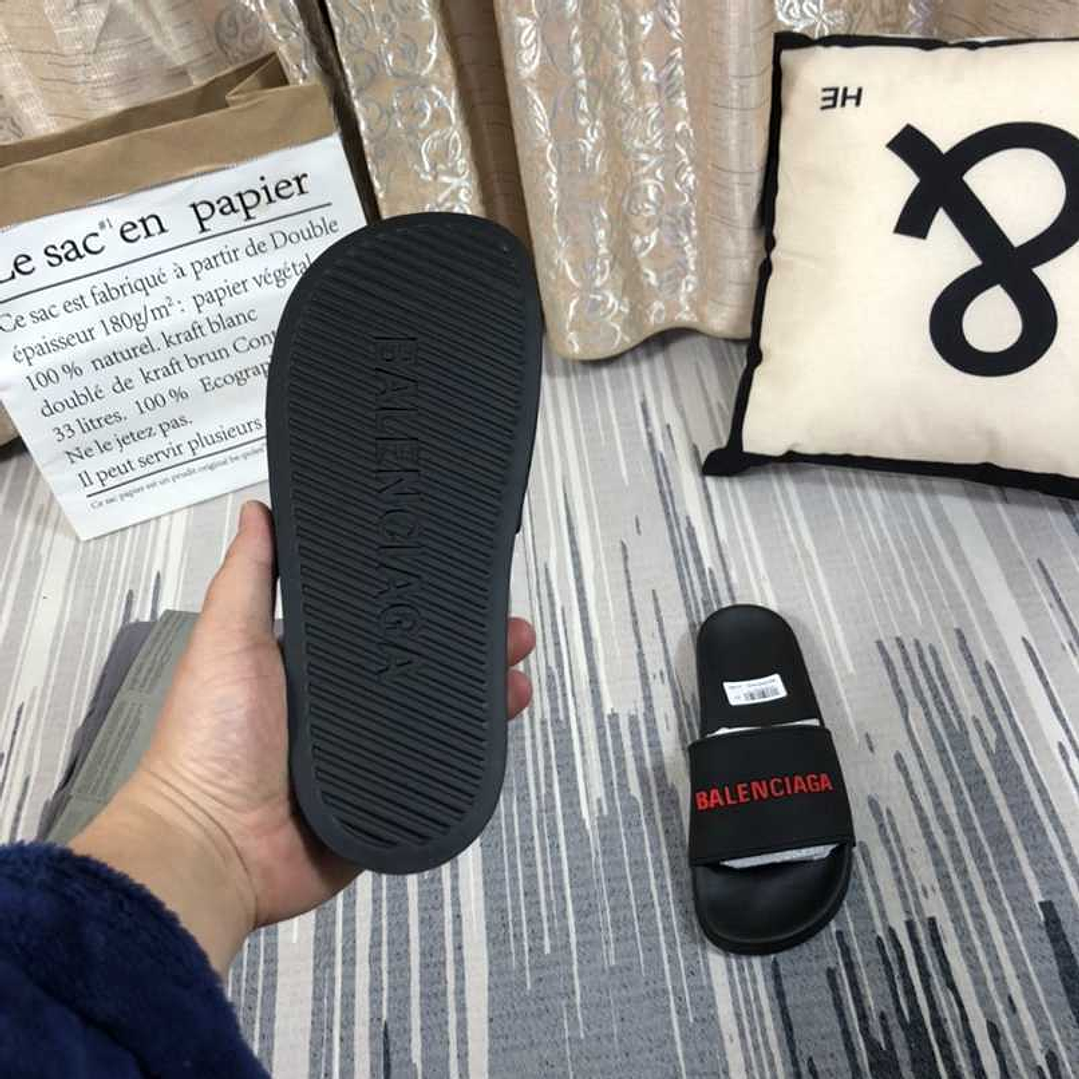Chinelo Balenciaga  6