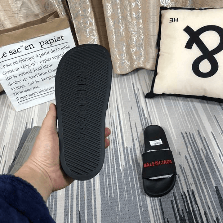 Chinelo Balenciaga  6