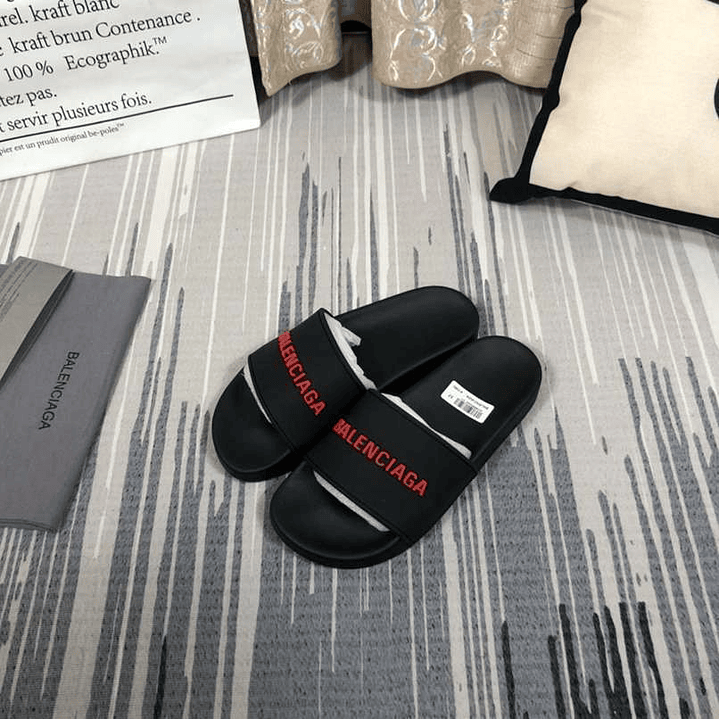 Chinelo Balenciaga  7