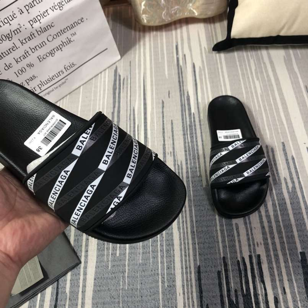 Chinelo Balenciaga  3