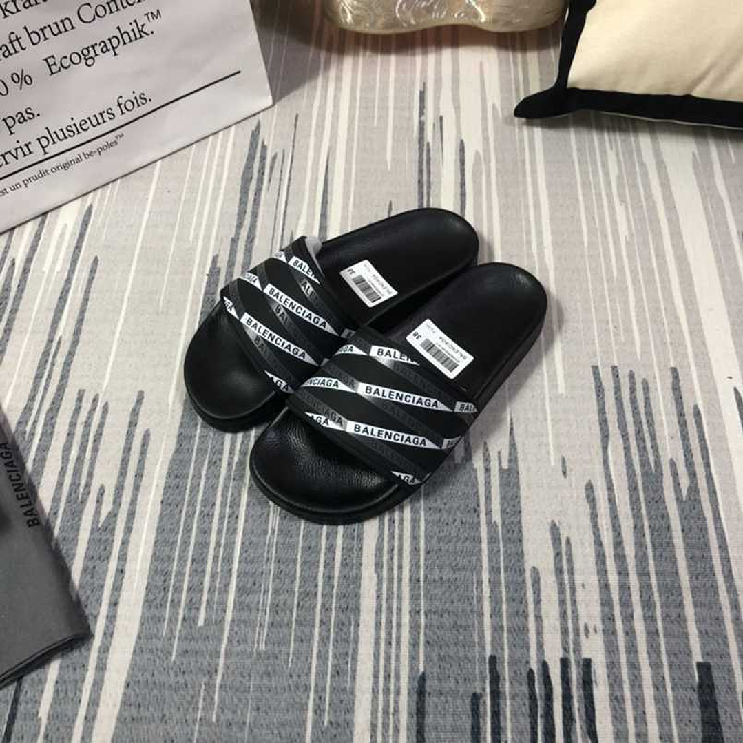 Chinelo Balenciaga  6