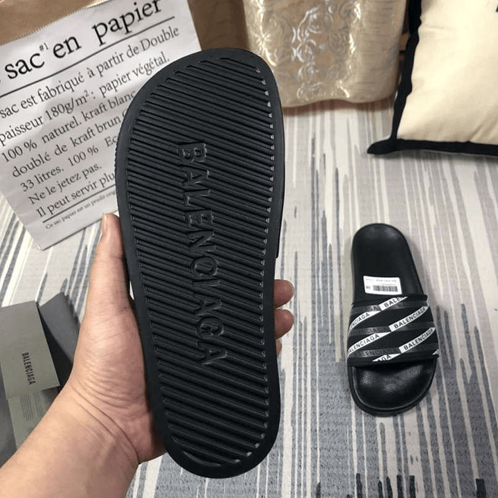 Chinelo Balenciaga  7