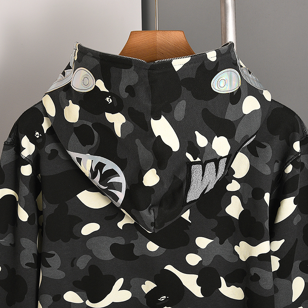 BAPE Sweatshirt  3