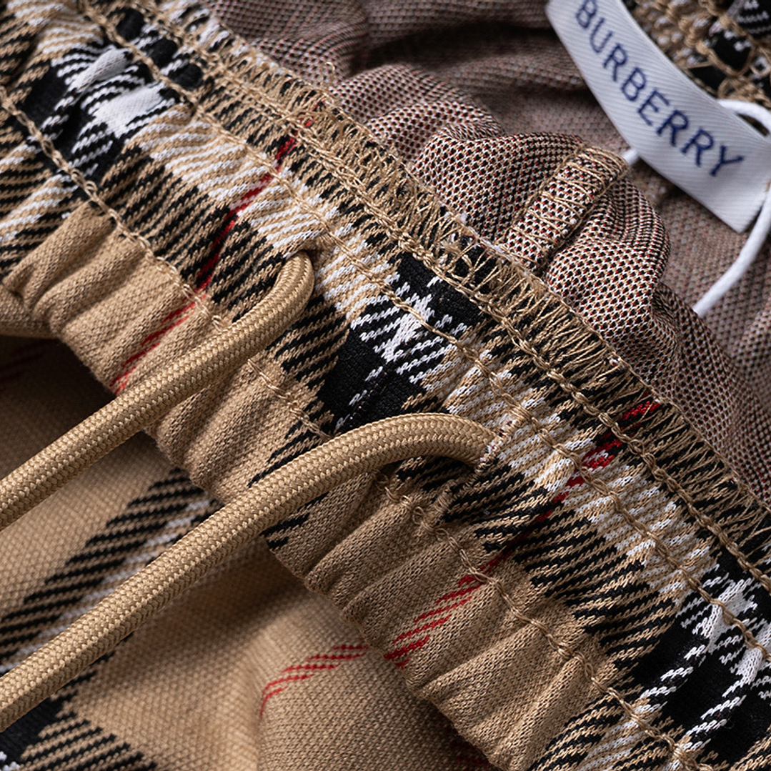 Burberry  Conjunto Verão 13