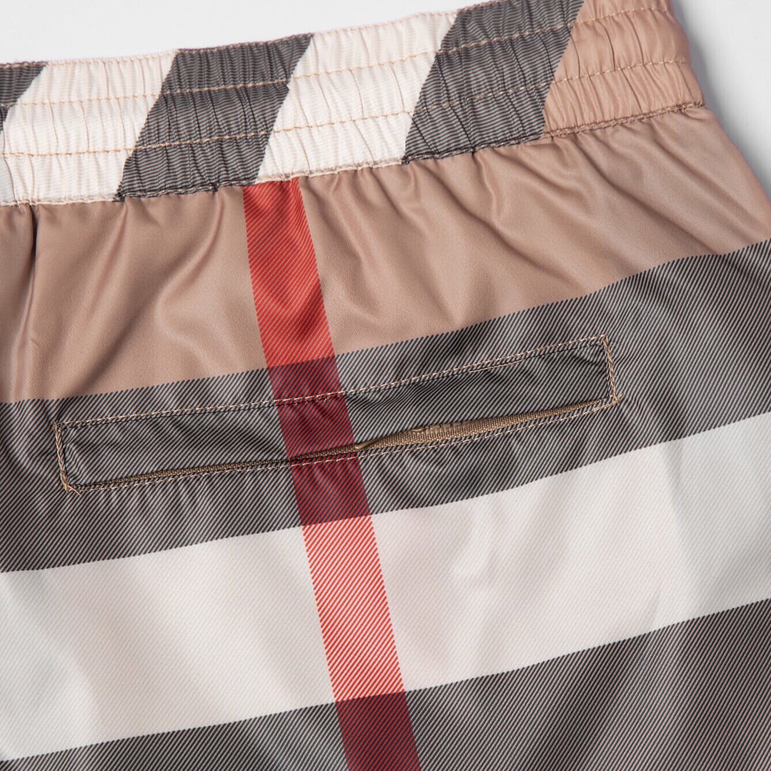 Short Burberry  8