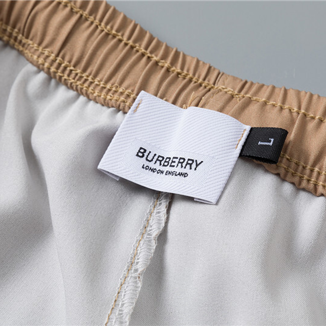 Burberry  Conjunto Verão 15