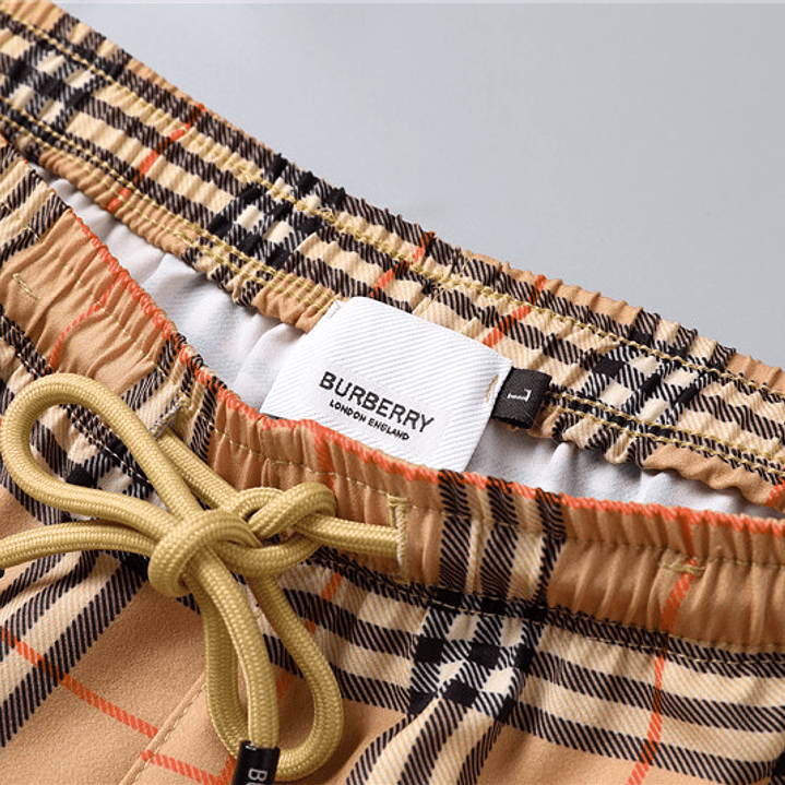 Burberry  Conjunto Verão 16