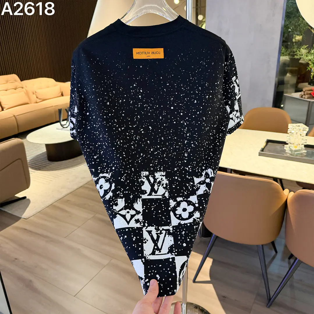 T-shirt Louis Vuitton  8