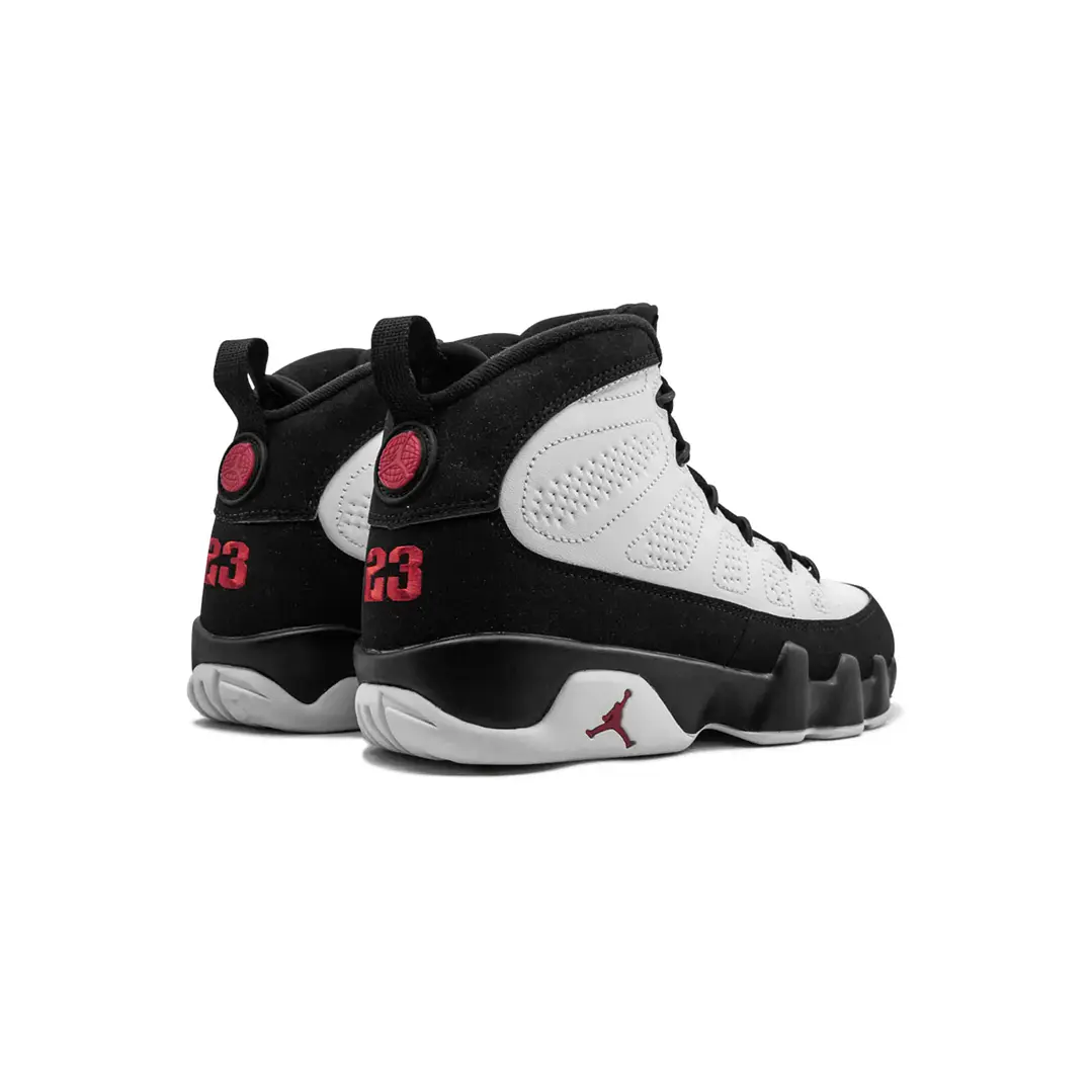 Air Jordan 9  3