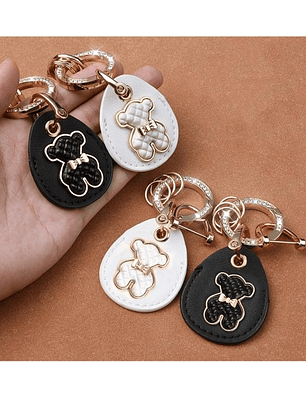 Llavero con funda porta Airtag diseño Osito