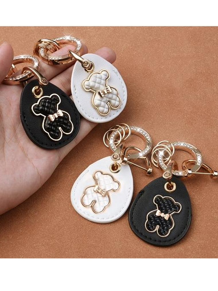 Llavero con funda porta Airtag diseño Osito 2