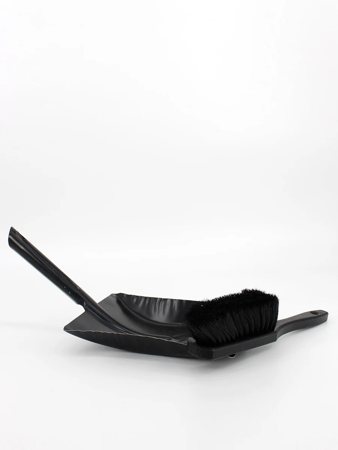 Pala manual galvanizada para recoger con escobillón de madera 5