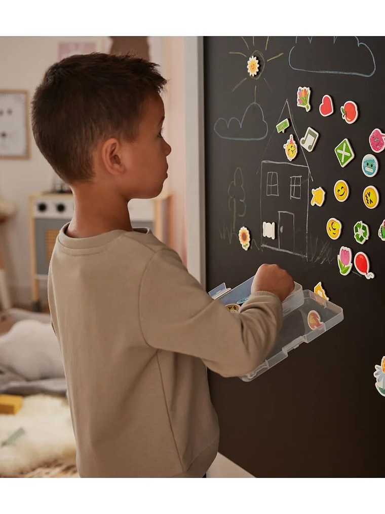 Caja con letras magnéticas 1