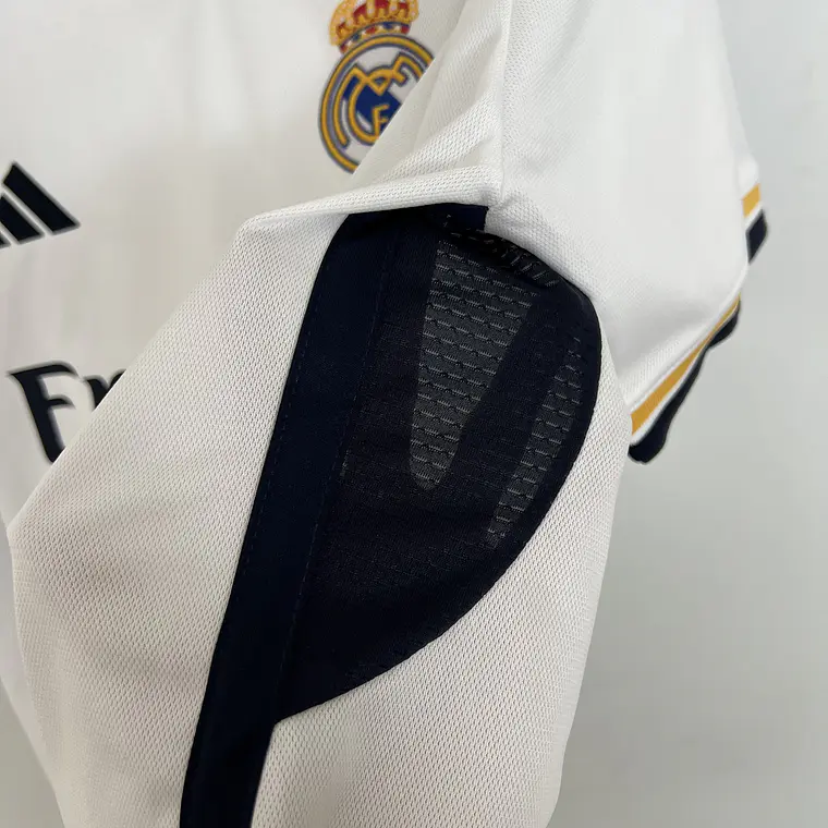 Real Madrid Home 23/24 4
