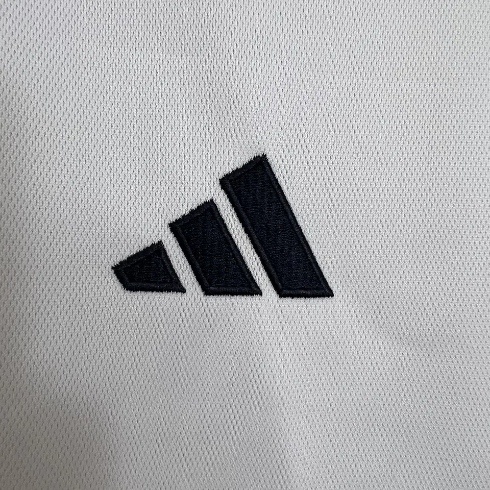 Real Madrid Home 23/24 7