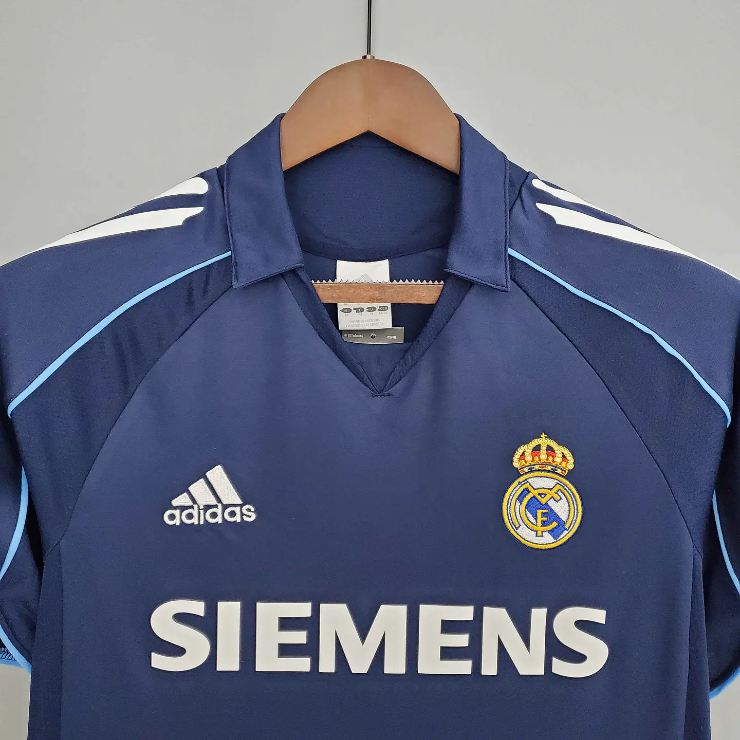 Real Madrid Away 05/06 5