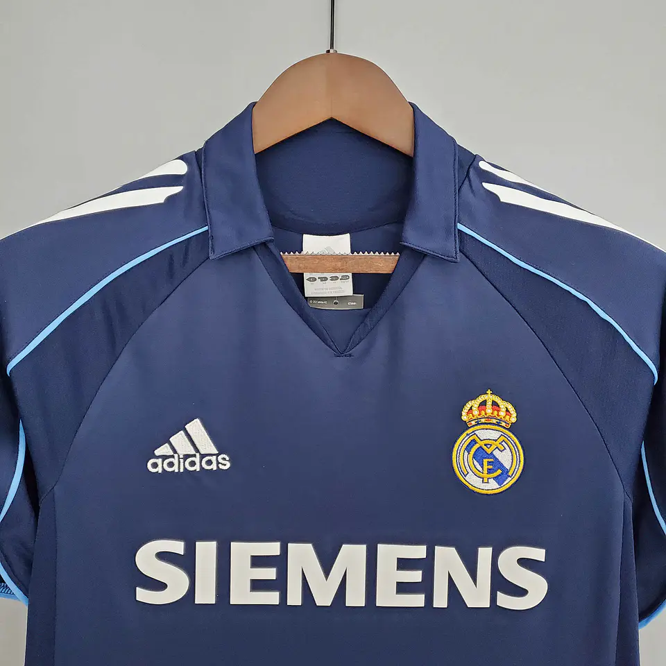 Real Madrid Away 05/06 5