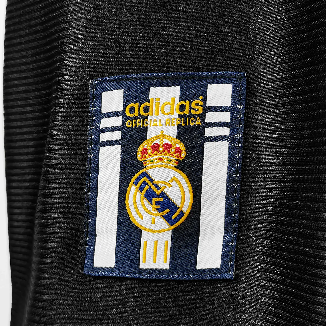 Real Madrid Away 99/01 11