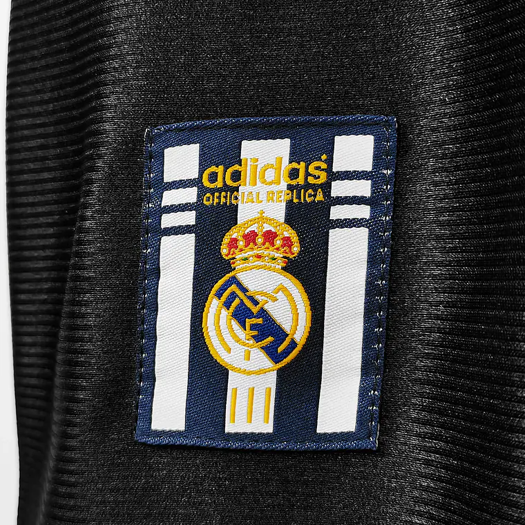 Real Madrid Away 99/01 11