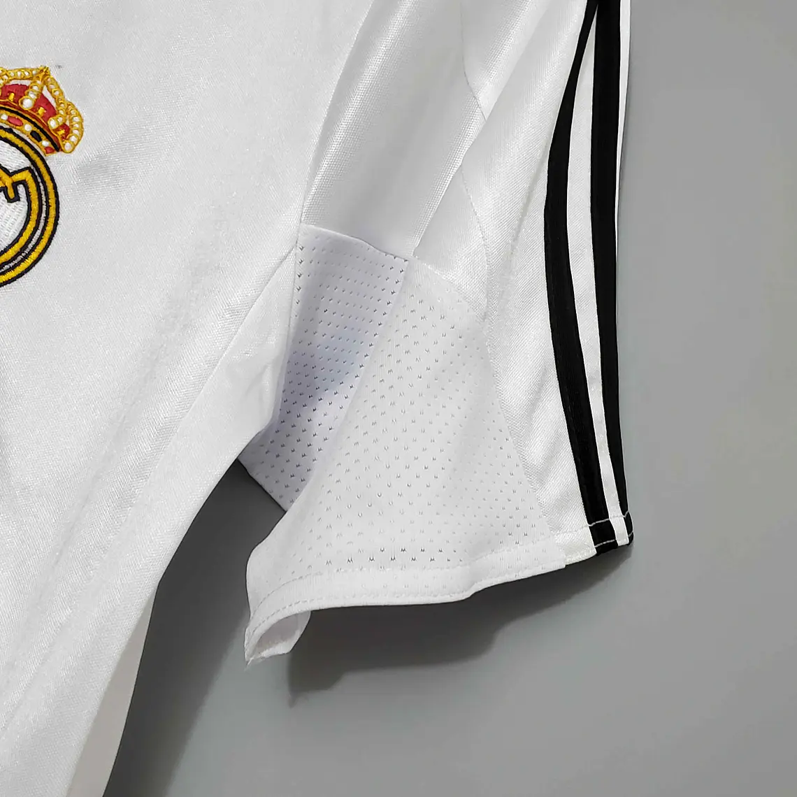 Real Madrid Home 04/05 8