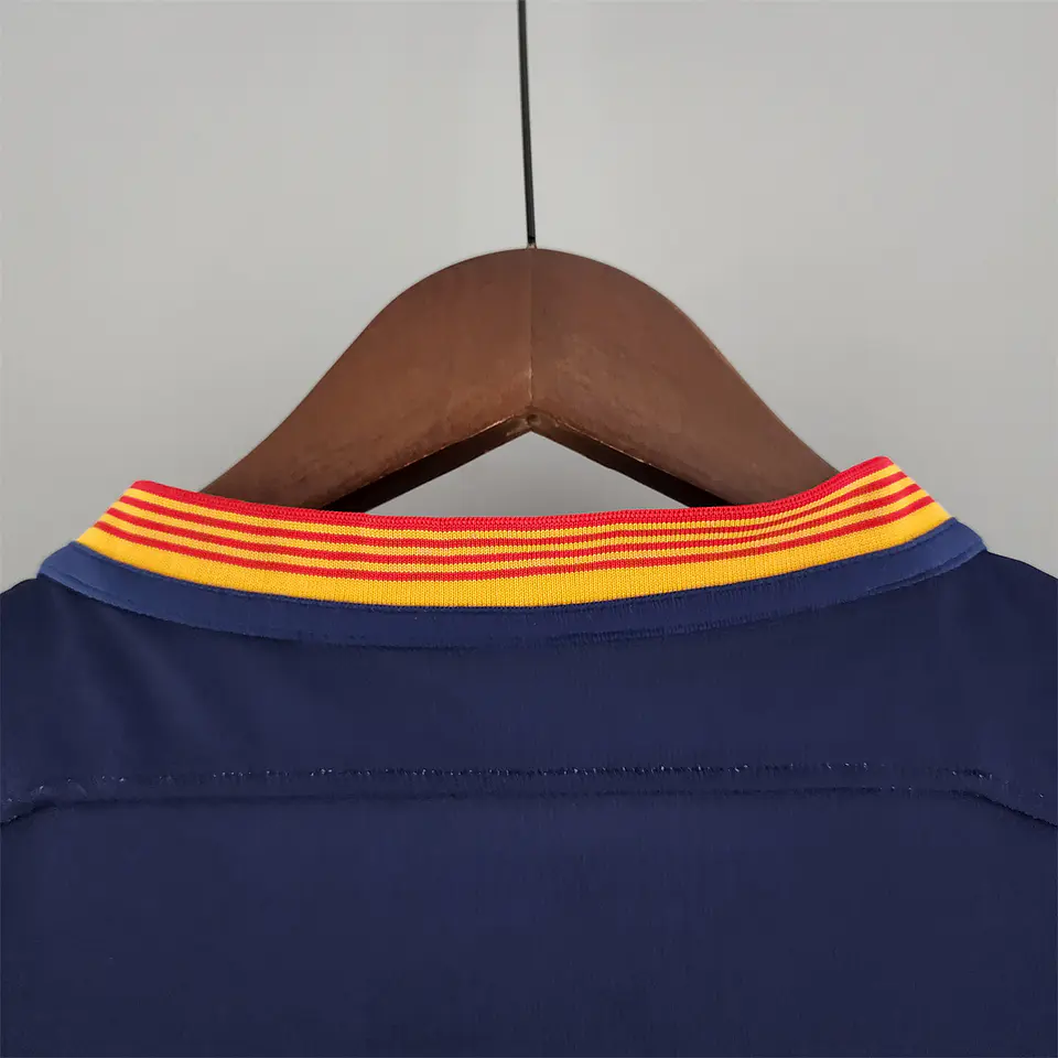 Barcelona Home 15/16 10